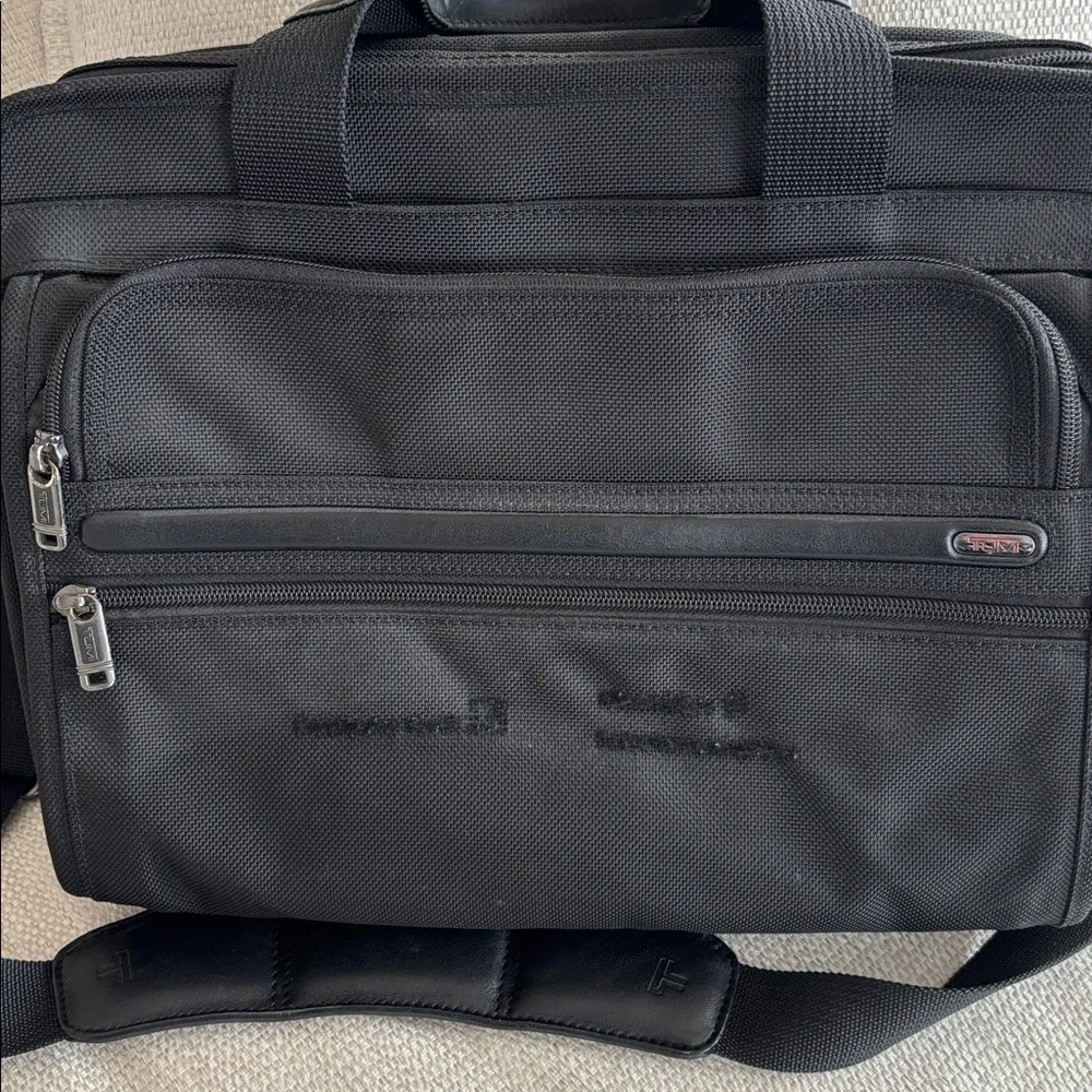 Tumi Black Computer Laptop Briefcase Bag in 100% Ballistic Nylon
